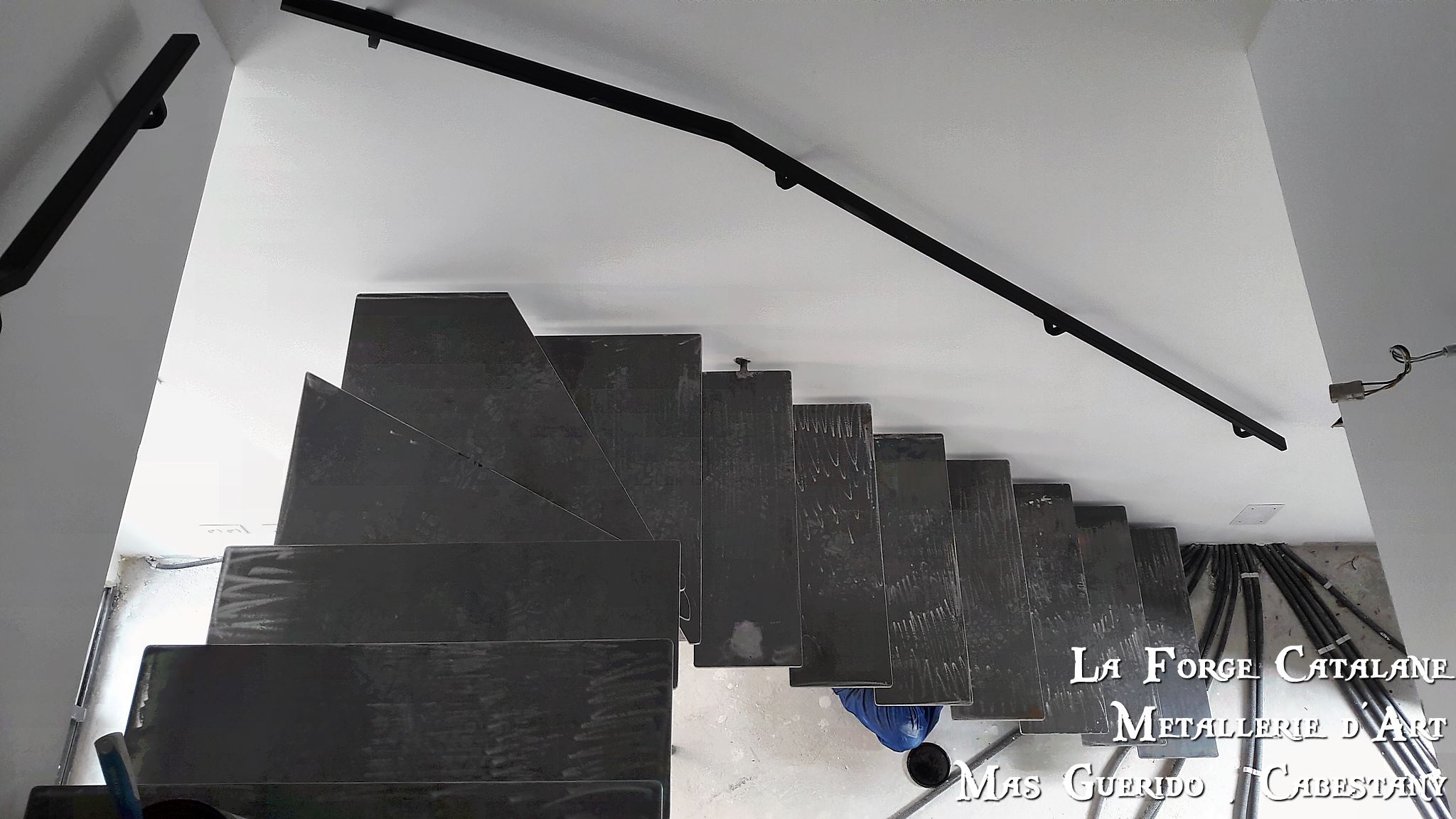 escalier double limon cremaillere 1 quart tournant brosse industriel forge catalane.jpg